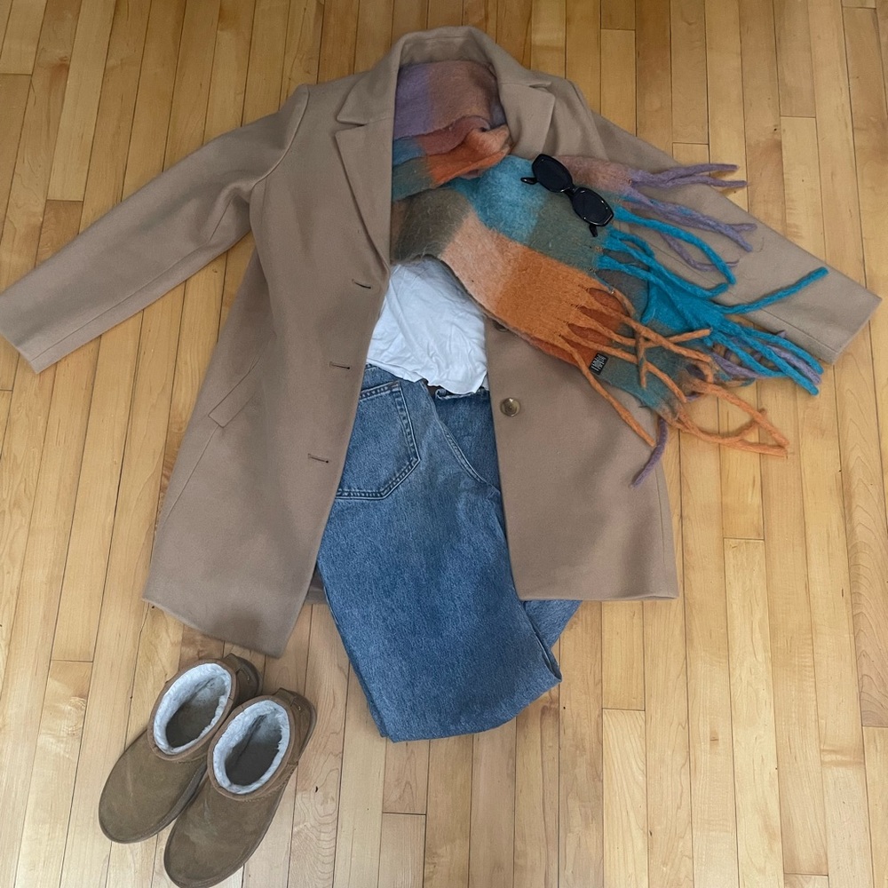 GAP camel coat. Brand new.